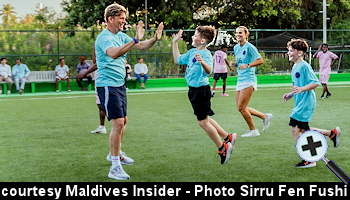 courtesy Maldives Insider - Sirru Fen Fushi hosts football programme with Marcus Allb&auml;ckml;ckml;ck